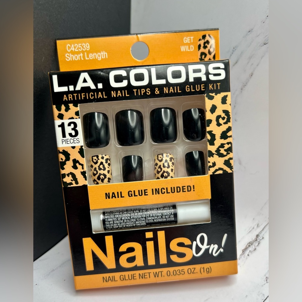 L.A. COLORS Get Wild Fake Nails